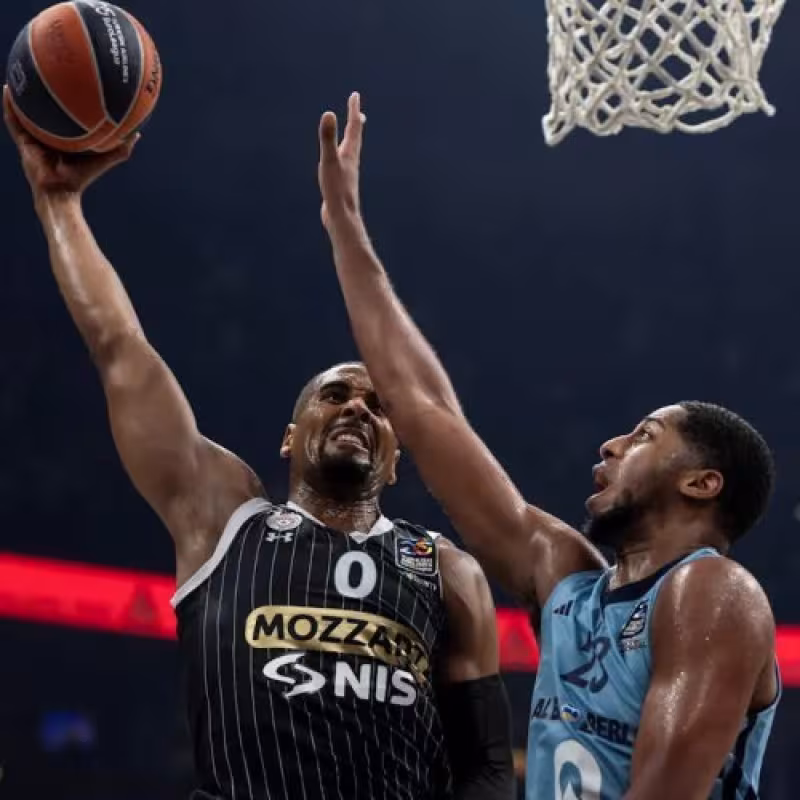 Brandon Davies cierra su carrera tras rescindir con Alvark