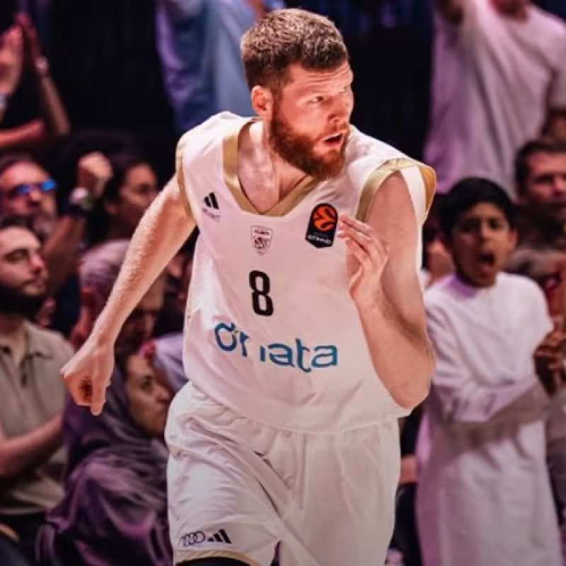 Dubái sorprende al Madrid con victoria en el último segundo