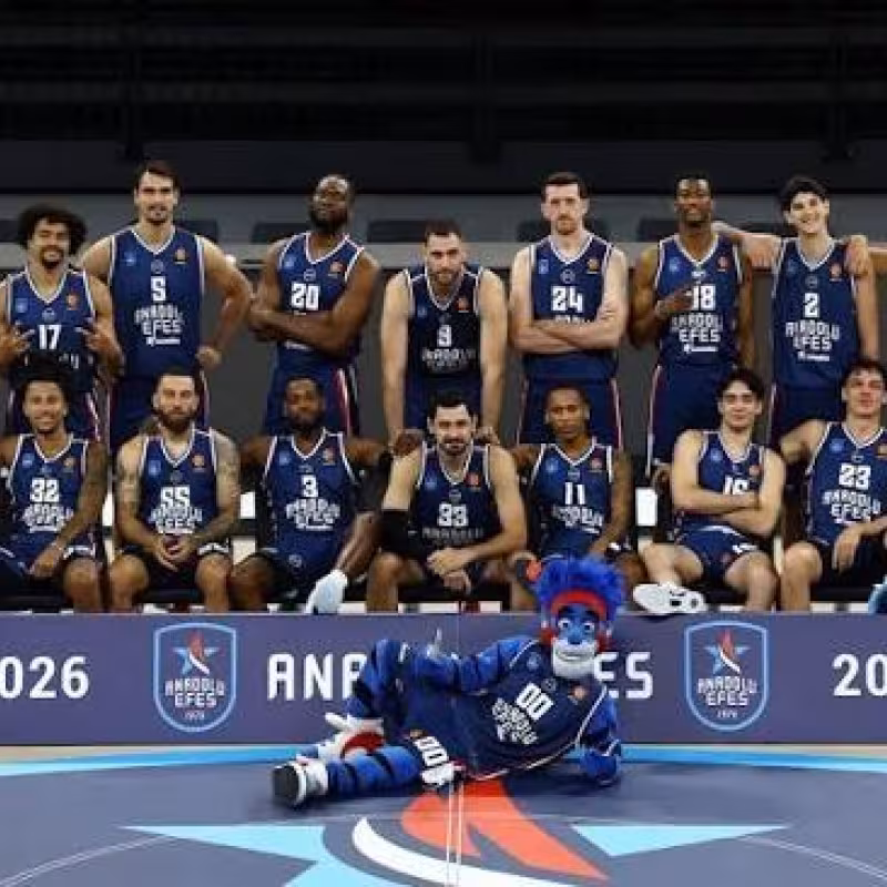 Efes renueva desde cero tras caída a penúltimo