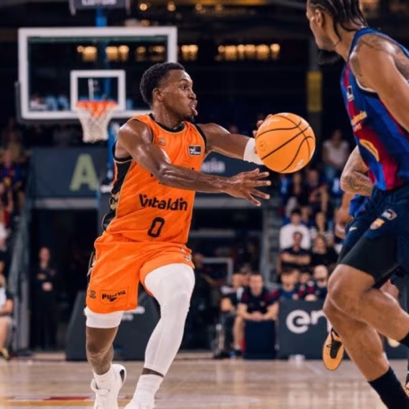 Gibson cierra triunfo azulgrana ante Valencia en el último segundo