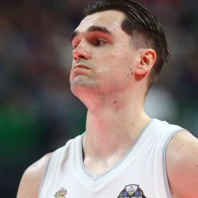 Hezonja renueva su compromiso con el Real Madrid hasta 2029