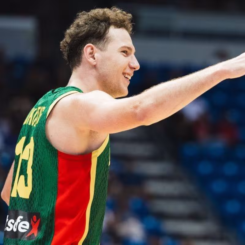 Jokubaitis reaparece con el Bayern tras 384 días de ausencia