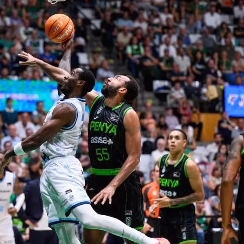 Joventut remonta y vence al Andorra en el aplazado