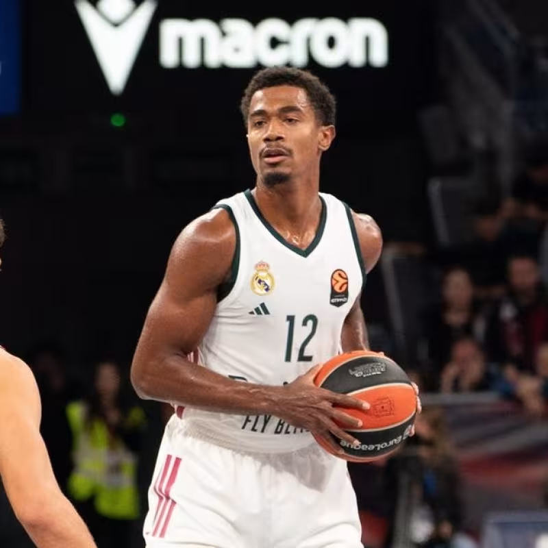 Madrid wins in Vitoria and adds nine consecutive victories.