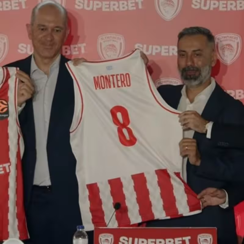 Montero fichado por el Olympiacos tres temporadas