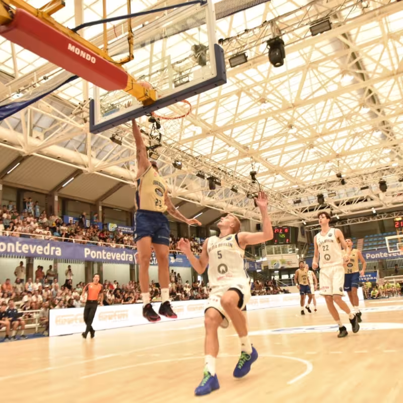 Obradoiro domina al Alba Berlín con 15 triples