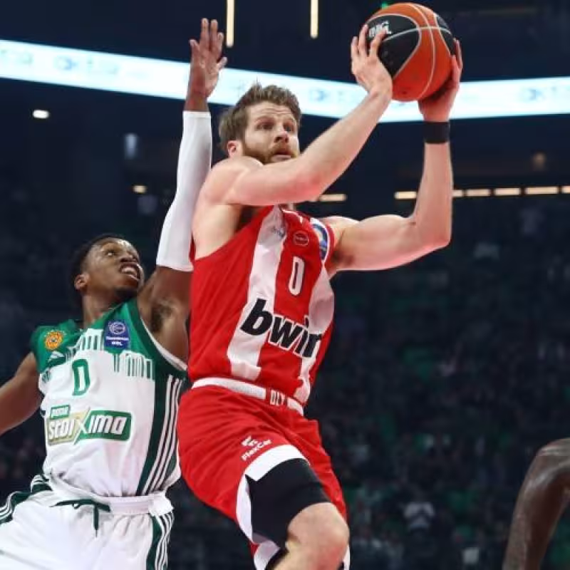 Olympiacos cierra la puerta a Dubái por Walkup