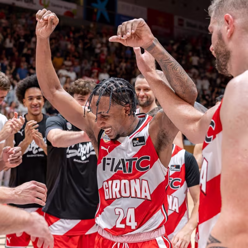 Pérez brilla con 40 puntos y rompe récords en Girona