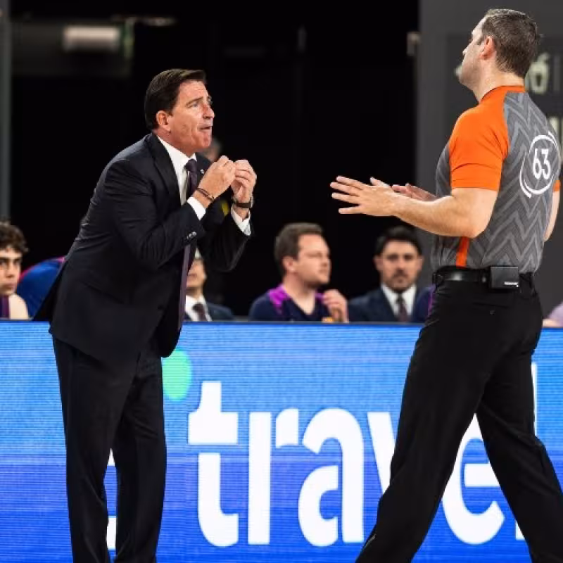 Pascual frena la euforia tras el primer triunfo en la final