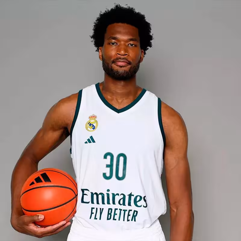 Real Madrid cierra la llegada de Jones hasta 2027