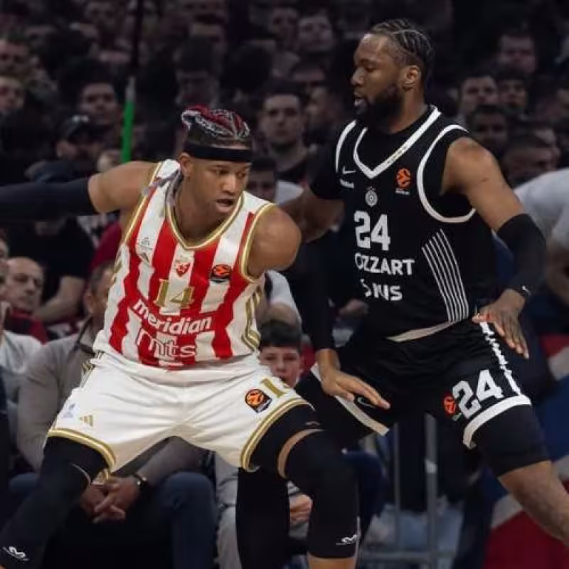 Rivero amplía su contrato en Valencia hasta 2027