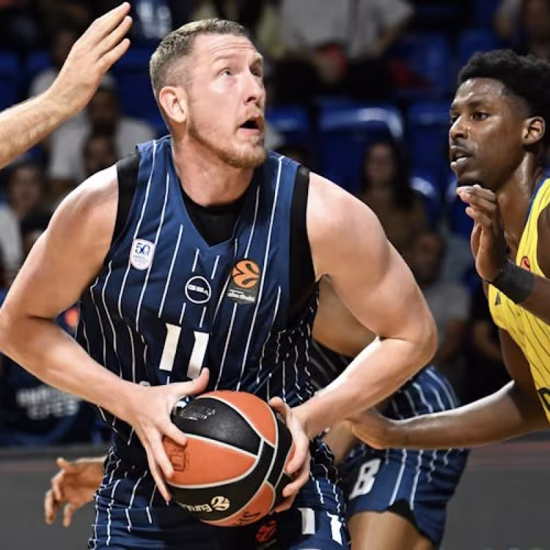Smits cierra su etapa en el Efes tras dos años