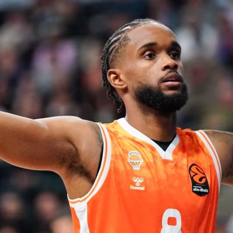 Valencia se acerca a la final tras vencer a Badalona