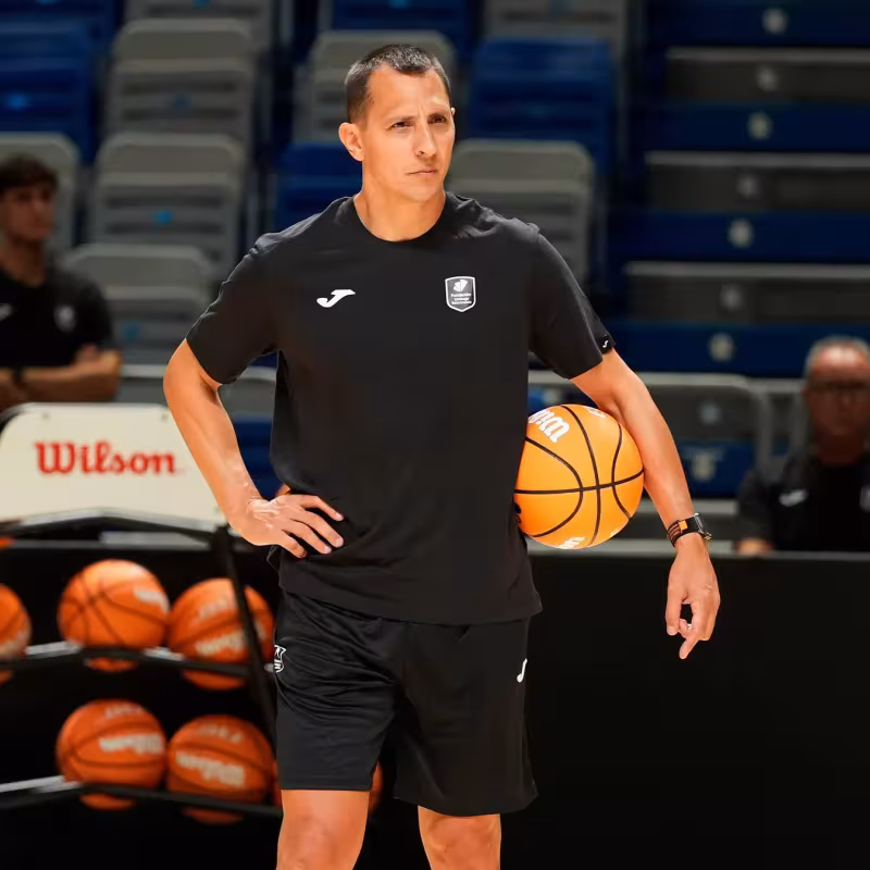 Van Lacke joins the coaching staff of Unicaja.