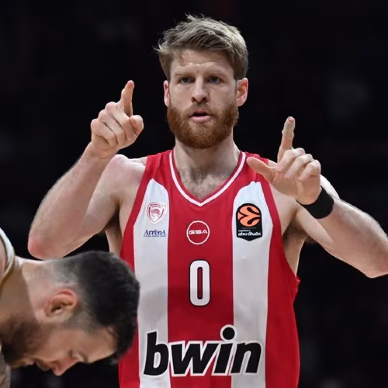 Walkup no comparece a revisión y Olympiacos abre expediente