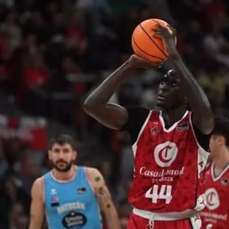 Zaragoza baraja el regreso de Bango tras su salida