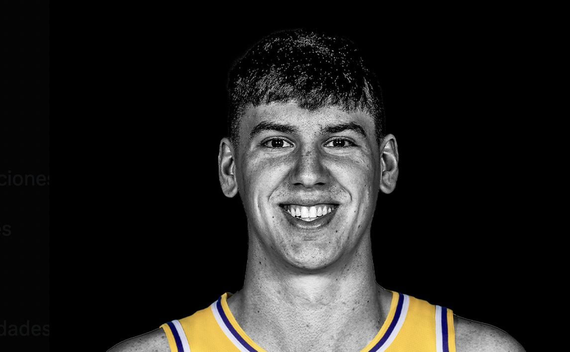 Jake LaRavia, jugador de Los Angeles Lakers.
