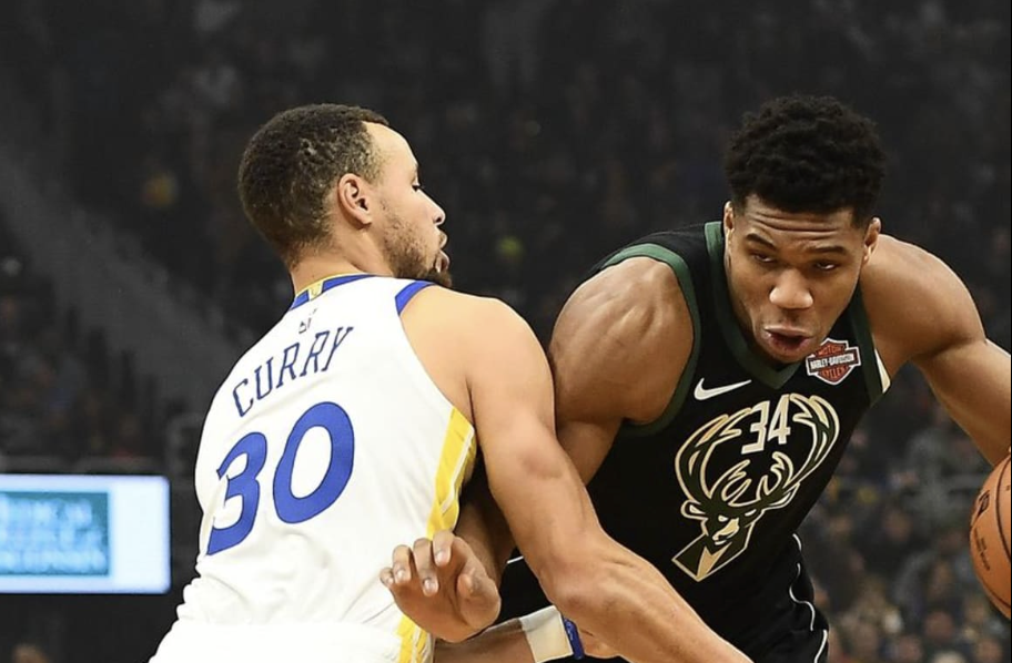 Giannis y Anteto, 2 de los mejores jugadores de la NBA.