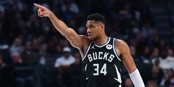 Giannis Antetokounmpo, estrella de Milwaukee Bucks.
