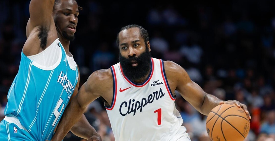 James Harden, estrella de Los Angeles Clippers.