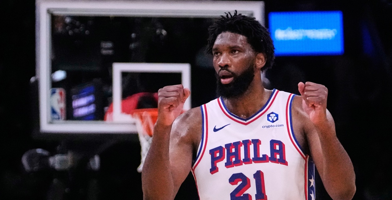 Joel Embiid, estrella de los Sixers.