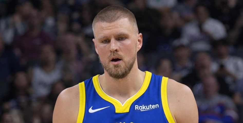 Kristaps Porzingis, jugador de los Warriors.