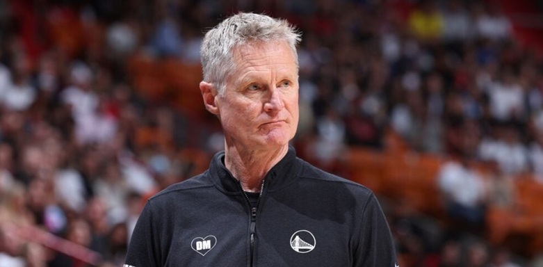 Steve Kerr, entrenador de los Warriors.