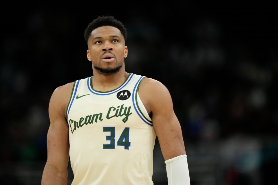 Giannis Antetokounmpo podría terminar en los Boston Celtics