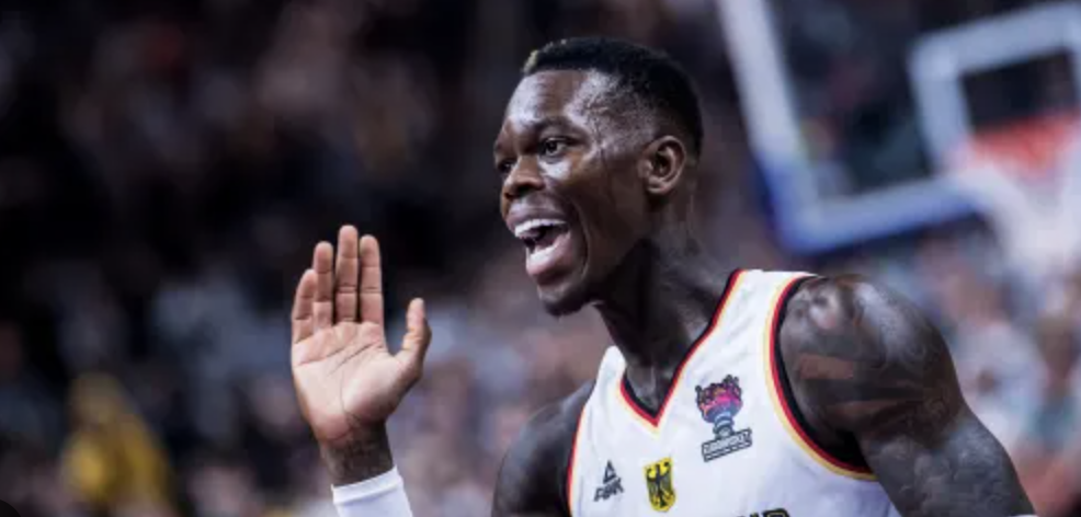 Dennis Schroder fue objetivo de gritos racistas.