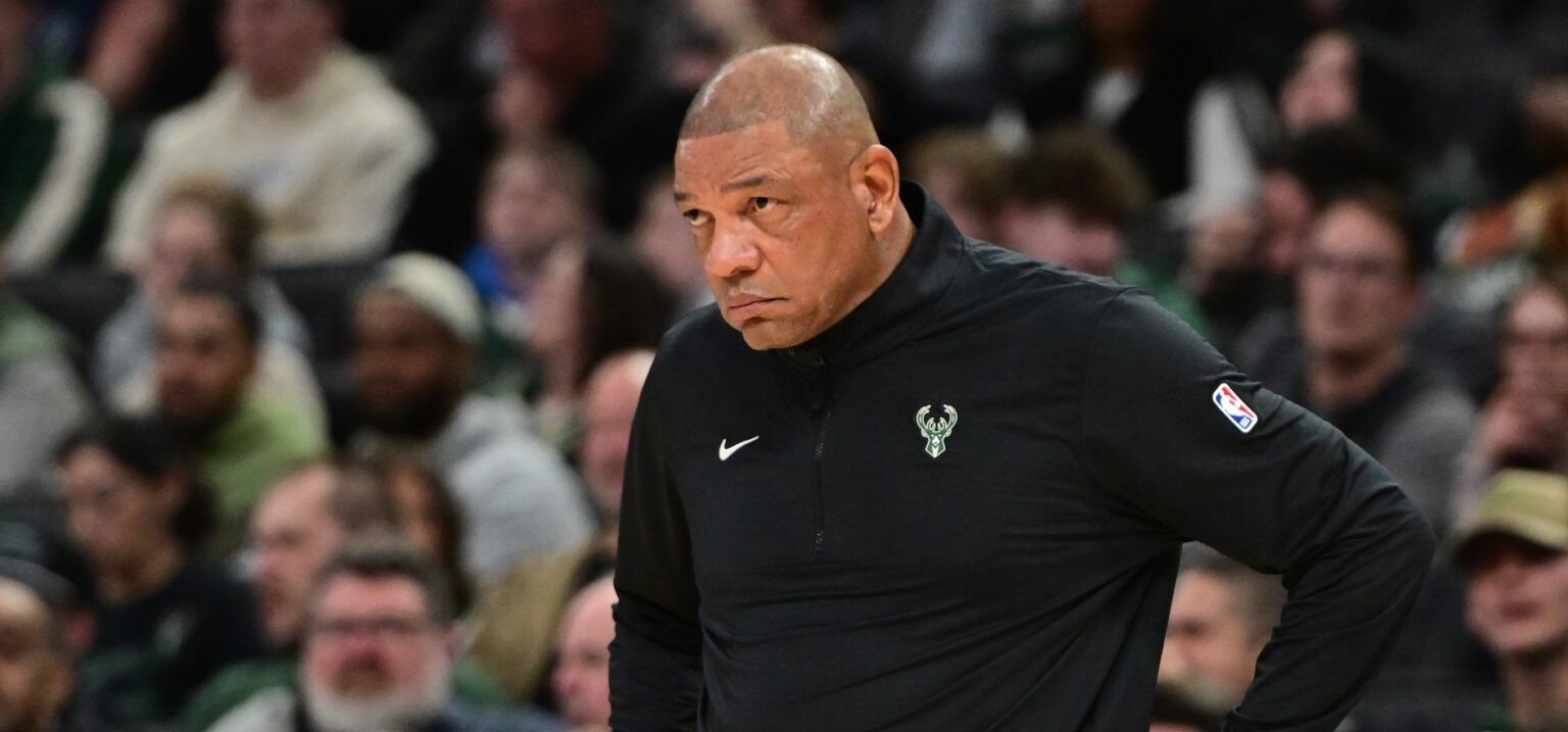 Doc Rivers, entrenador de los Milwaukee Bucks