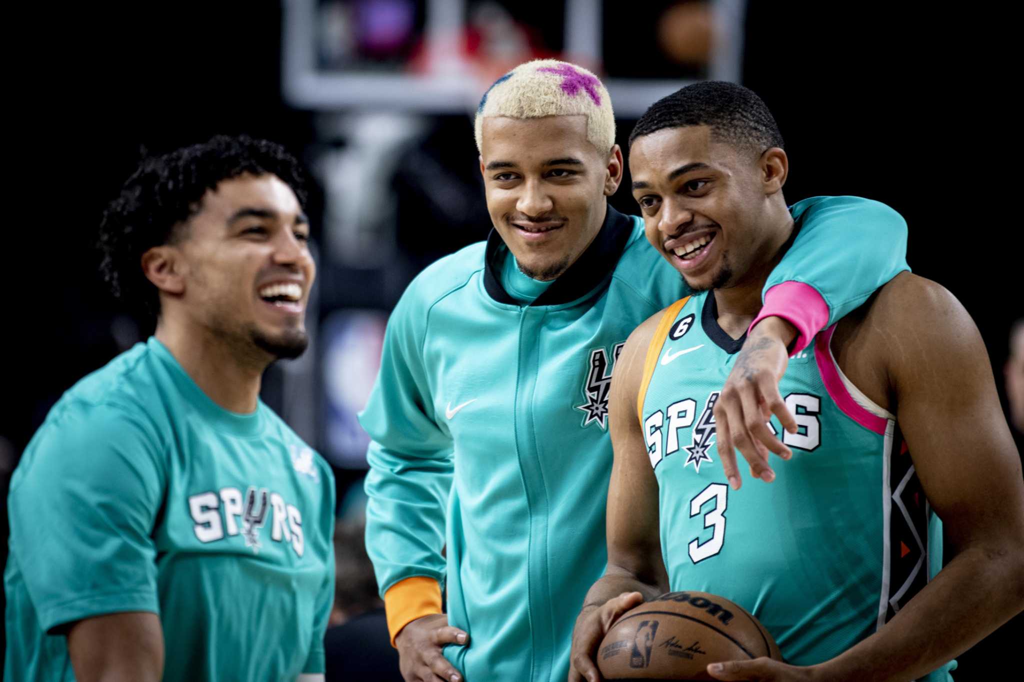 Jeremy Sochan y Keldon Johnson podrían terminar en New Orleans Pelicans
