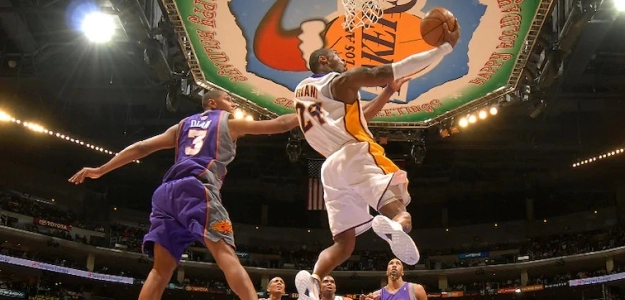 Kobe Bryant jugando en el día de Navidad.