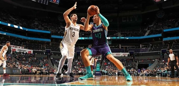 Willy Hernángomez junto a Nikola Mirotic | Foto: nba.com