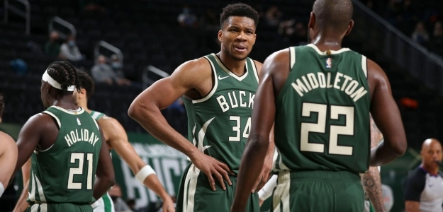 Giannis Antetokounmpo, Jrue Holiday y Khris Middleton.