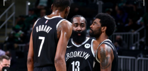 Durant, Harden e Irving hacen mucha pupita.