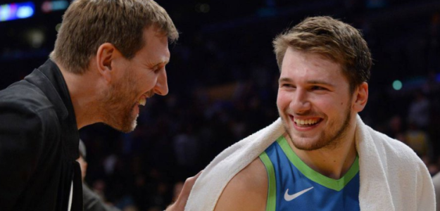 Dirk Nowitzki, junto a Luka Doncic.
