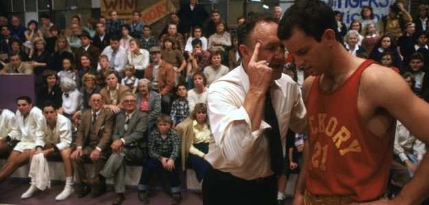 Escena de la película Hoosiers, protagonizada por Gene Hackman.