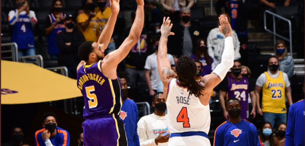 Horton Tocker, frente a Rose, en el Lakers-Knicks de la pasada madrugada.