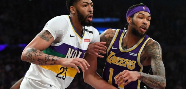 Anthony Davis y Brandon Ingram, ahora con las camisetas cambiadas. Foto: nba.com