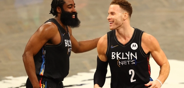 Blake Griffin junto a James Harden, uno de los integrantes del Big Three de Brooklyn Nets.