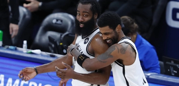 James Harden y Kyrie Irving, imparables.