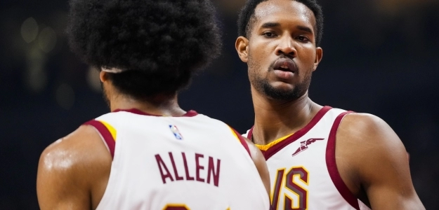 Jarrett Allen y Evan Mobley, estrellas de Cleveland Cavaliers.