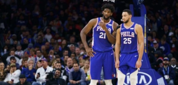 Joel Embiid y Ben Simmons, estrellas de Philadelphia 76ers.