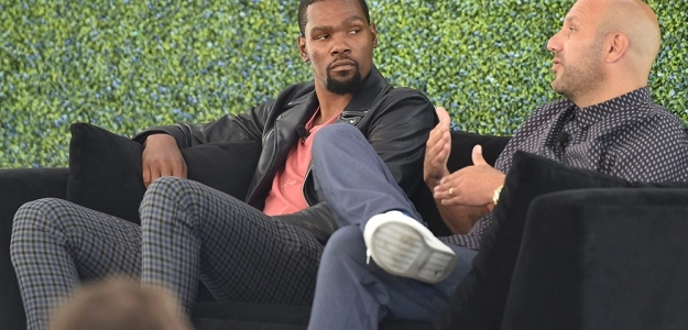 Kevin Durant, junto a su socio Rich Kleiman. 