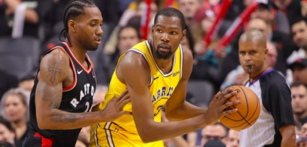 Kevin Durant y Kawhi Leonard, los protagonistas del partido.