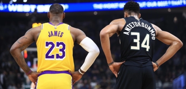 LeBron James y Giannis Antetokounmpo, jugadores de la NBA.