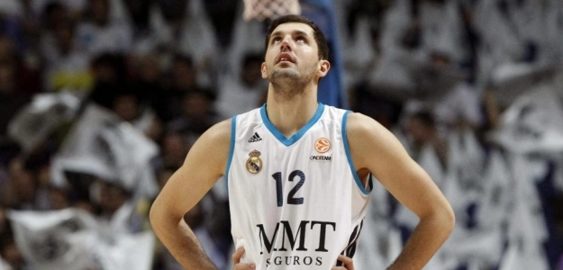 Nikola Mirotic, con la camiseta del Real Madrid.
