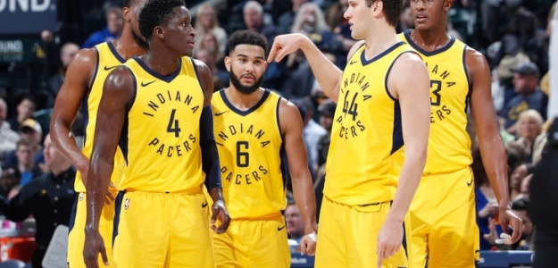 Jugadores de los Pacers, durante un partido
