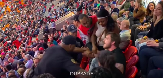 Pelea en el American Airlines Arena con un español como protagonista.