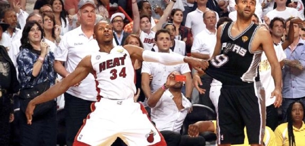 Ray Allen dejó helados a los Spurs.